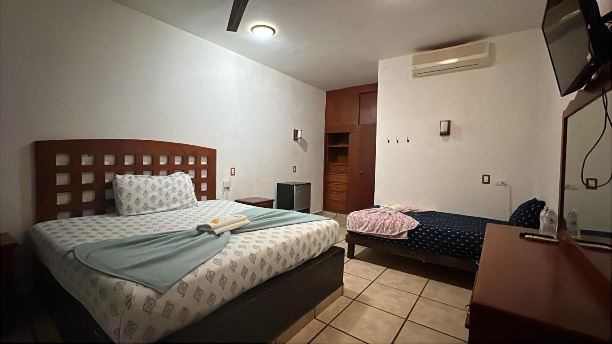 Hotel Colonos Los Cabos Cabo San Lucas Extérieur photo